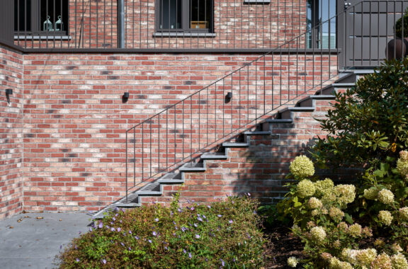 08-02-geländer-treppe