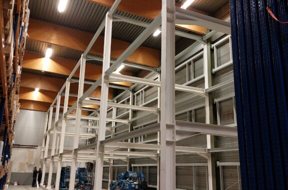 Hallenkonstruktion (2)